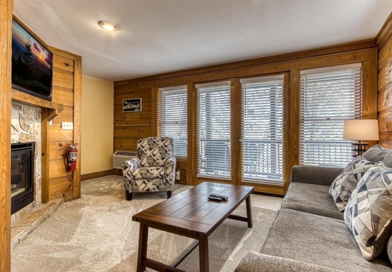Newly Renovated Perfect 2 Bedroom W Indoor Jacuzzies, Hot Tub, Pool, Sauna, Golf! Pigeon Forge Exterior photo