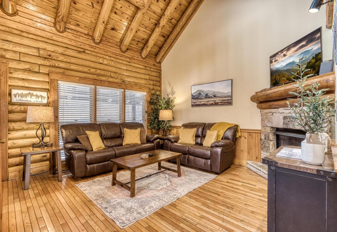 Newly Renovated Perfect 2 Bedroom W Indoor Jacuzzies, Hot Tub, Pool, Sauna, Golf! Pigeon Forge Exterior photo