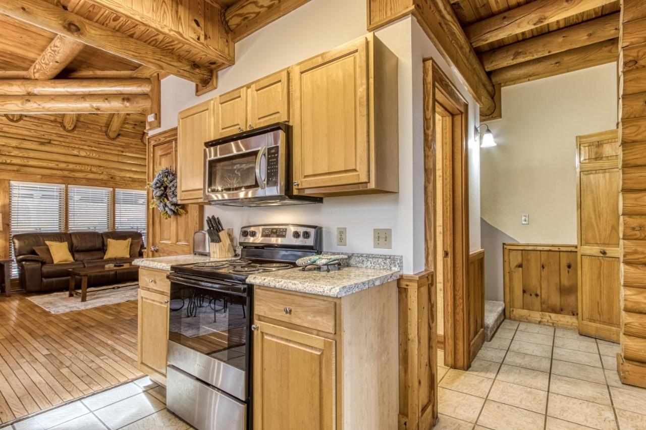Newly Renovated Perfect 2 Bedroom W Indoor Jacuzzies, Hot Tub, Pool, Sauna, Golf! Pigeon Forge Exterior photo