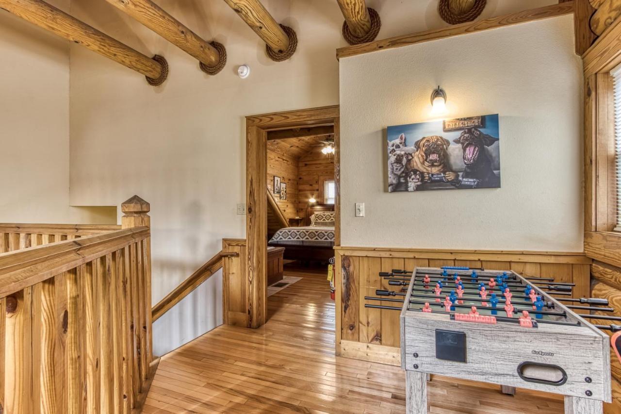 Newly Renovated Perfect 2 Bedroom W Indoor Jacuzzies, Hot Tub, Pool, Sauna, Golf! Pigeon Forge Exterior photo