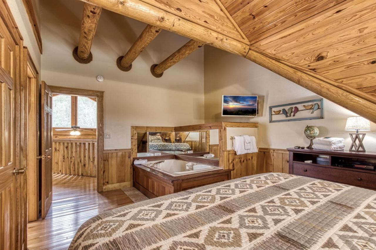 Newly Renovated Perfect 2 Bedroom W Indoor Jacuzzies, Hot Tub, Pool, Sauna, Golf! Pigeon Forge Exterior photo