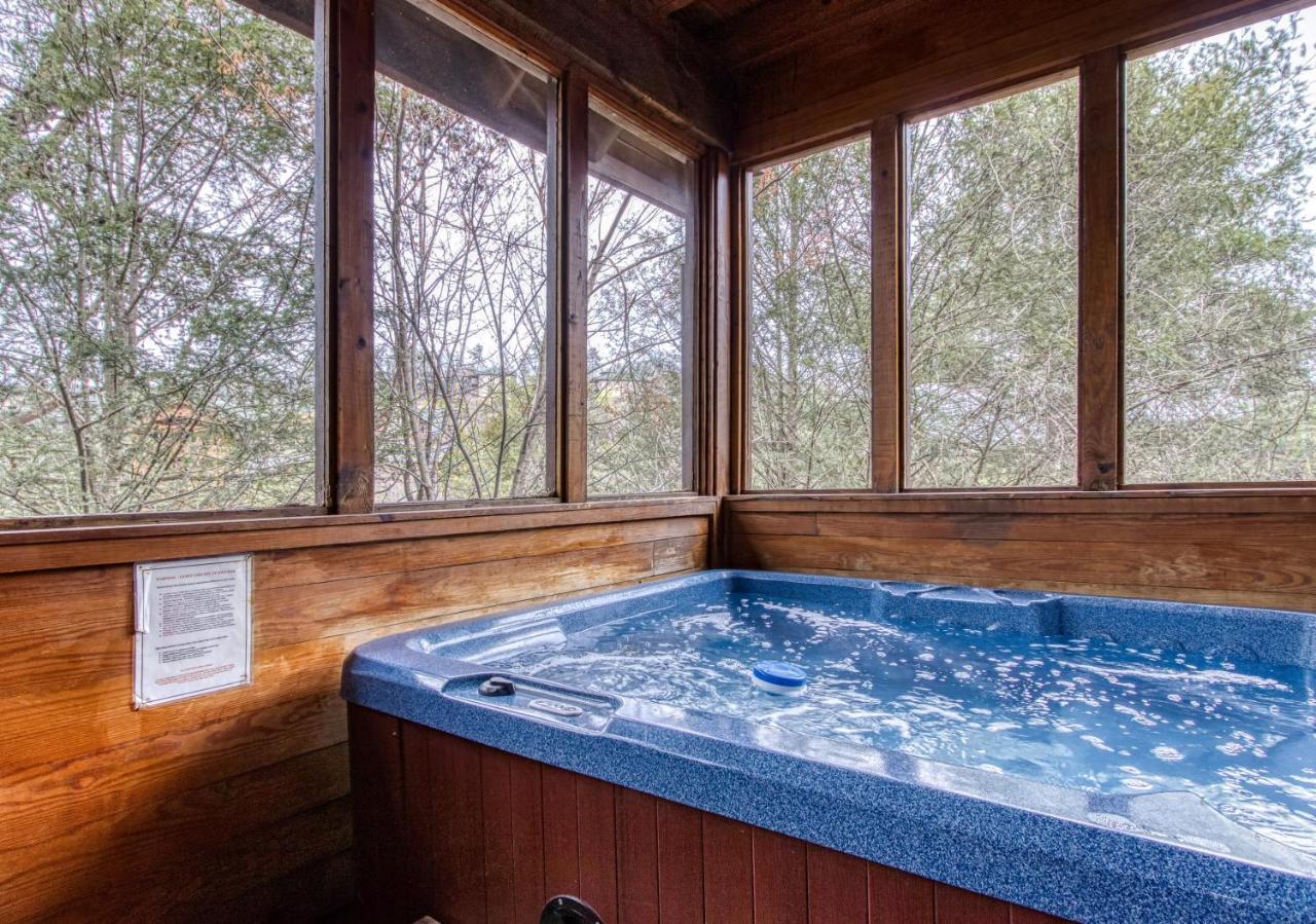 Newly Renovated Perfect 2 Bedroom W Indoor Jacuzzies, Hot Tub, Pool, Sauna, Golf! Pigeon Forge Exterior photo